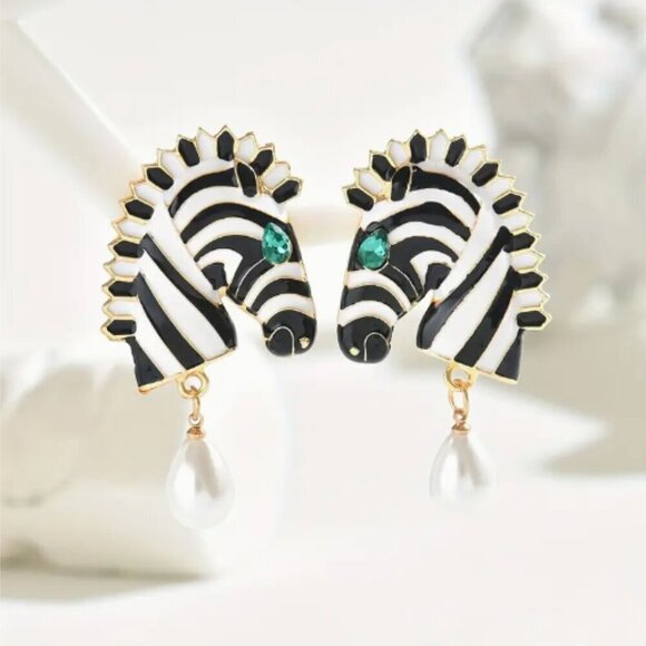 Zebra Statement Earrings - Black and white with a stud style backing - NEW - Picture 2 of 4
